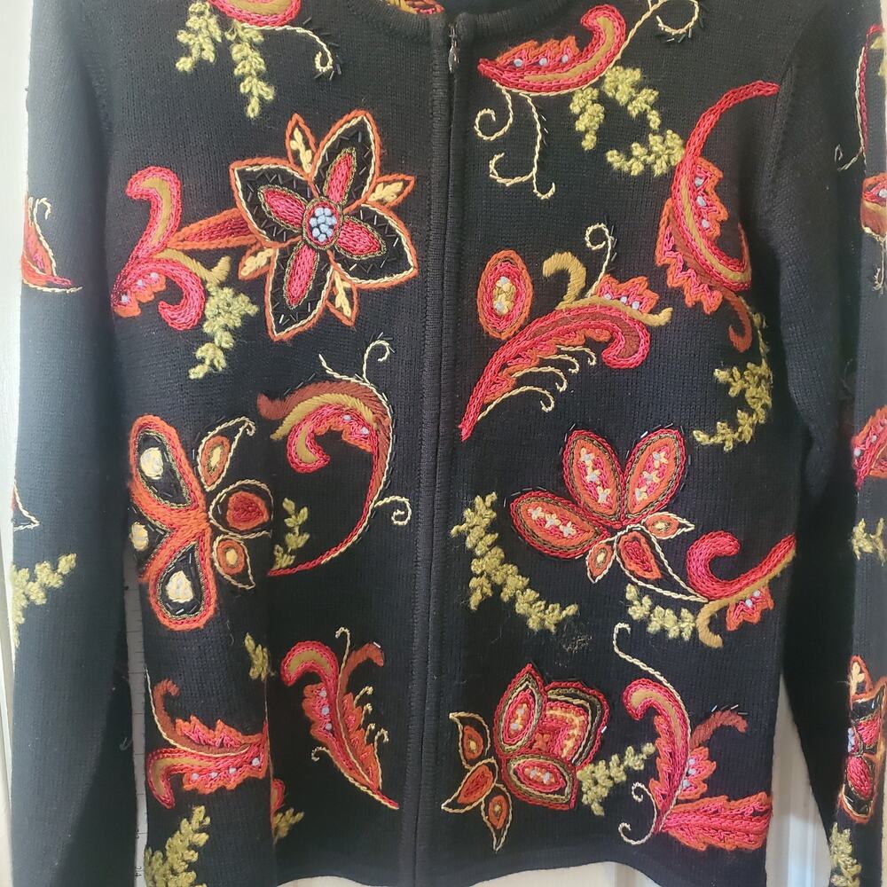 Talbots Black Wool Blend Floral Embroidered Knit Cardigan Sweater Jacket Size M - Picture 3 of 5